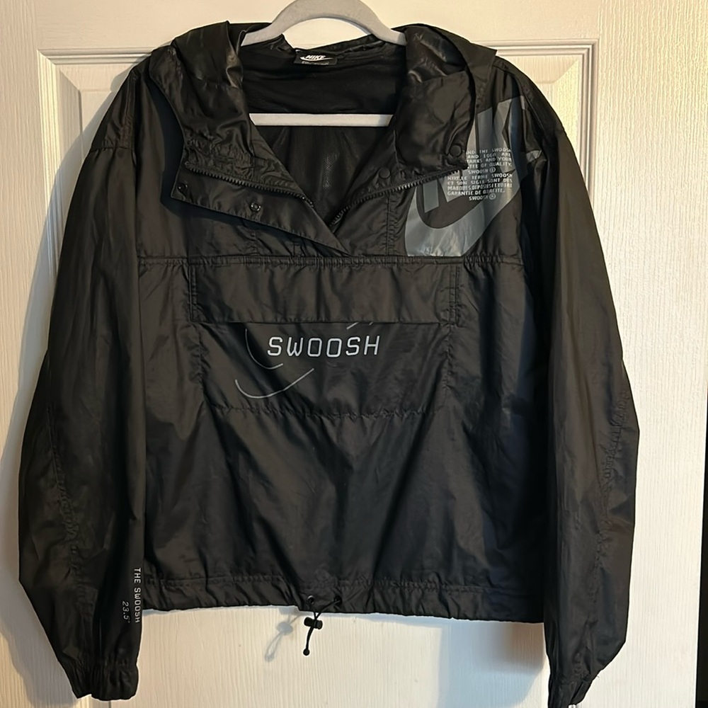 Women’s Nike Windbreaker